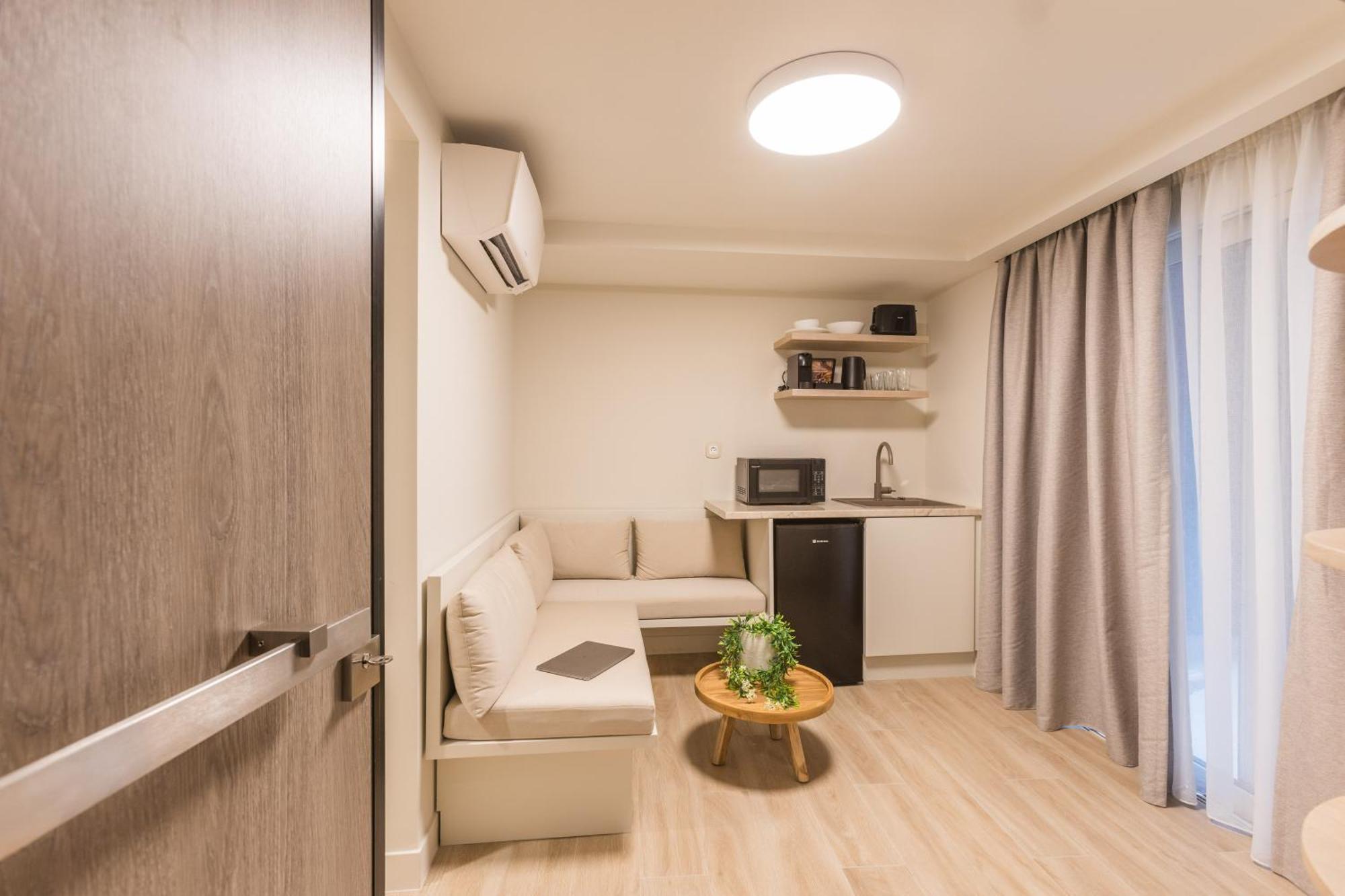 The Mediterranean Suites Le Pirée Extérieur photo
